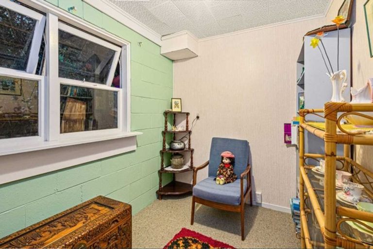 Photo of property in 424 Don Buck Road, Massey, Auckland, 0614