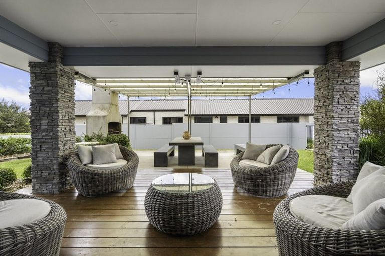 Photo of property in 6 Moemoea Place, Cambridge, 3434