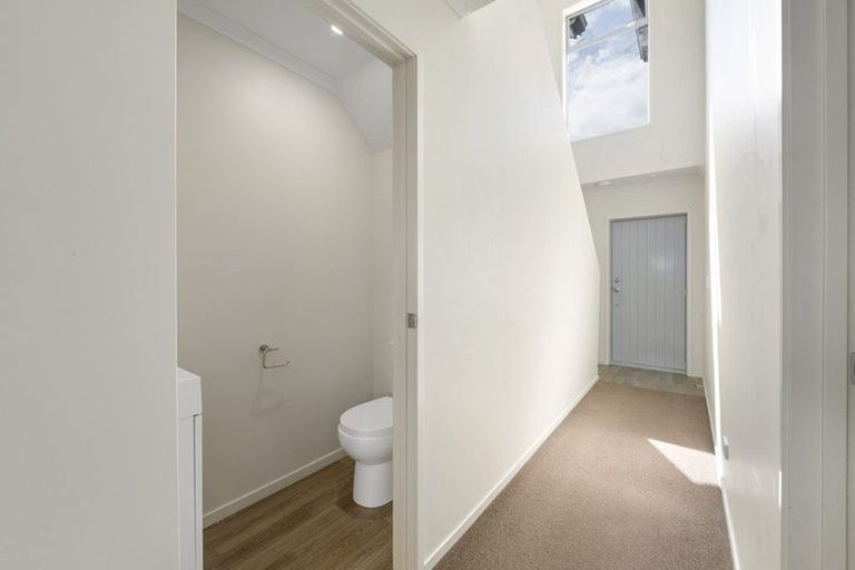 Photo of property in 215u5 Massey Street, Frankton, Hamilton, 3204