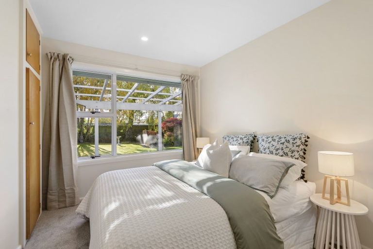 Photo of property in 24c Sarabande Avenue, Redwood, Christchurch, 8051