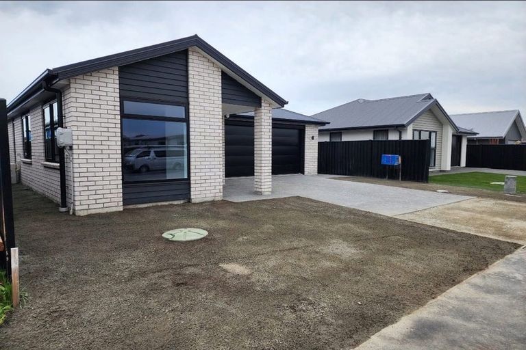 Photo of property in 16 Pender Street, Kaiapoi, 7630