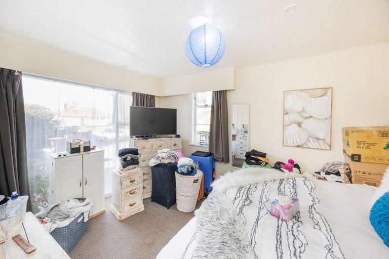 Photo of property in 6 Thames Street, Roslyn, Palmerston North, 4414