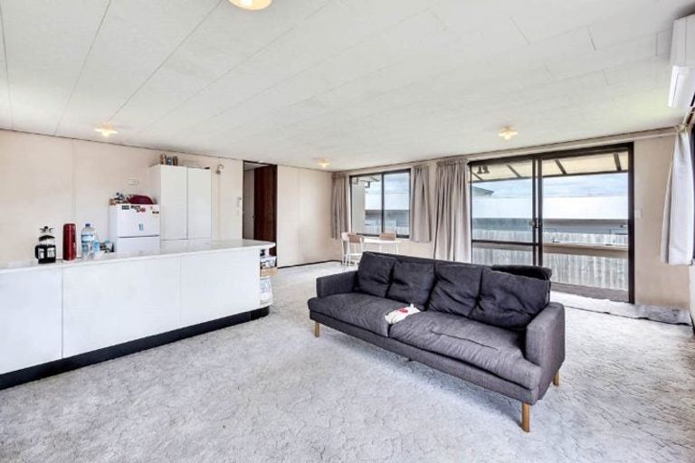 Photo of property in 39 Dellwood Avenue, Henderson, Auckland, 0612