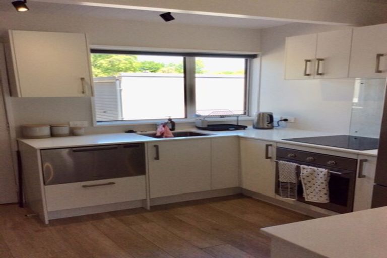 Photo of property in 2/18 Salisbury Street, Christchurch Central, Christchurch, 8013