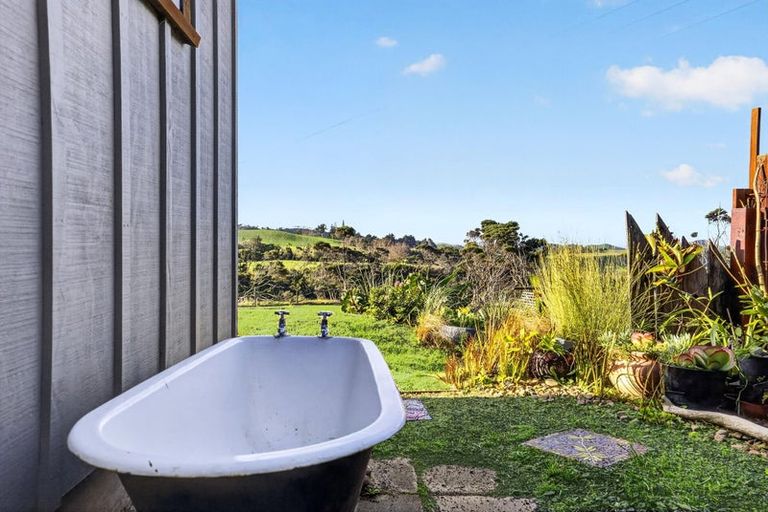 Photo of property in 2760 South Head Road, South Head, 0874