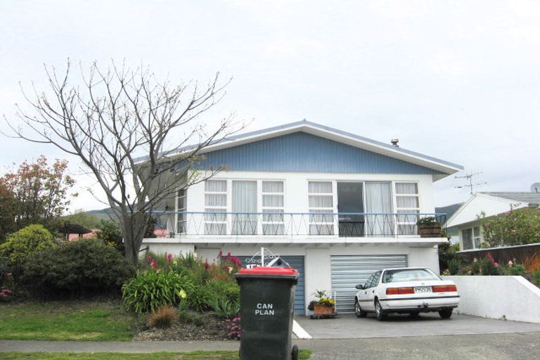 Photo of property in 17 Kipling Crescent, Stoke, Nelson, 7011