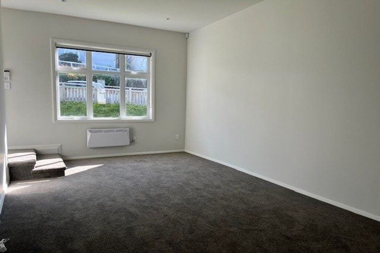 Photo of property in 23 Queens Drive, Kilbirnie, Wellington, 6022