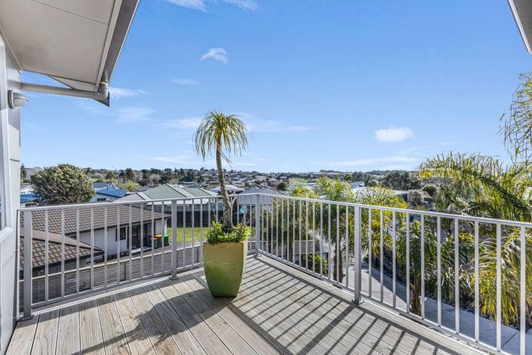 Photo of property in 23 York Crescent, Westown, New Plymouth, 4310