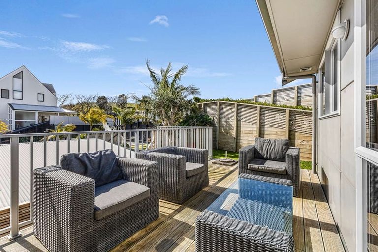 Photo of property in 23 York Crescent, Westown, New Plymouth, 4310