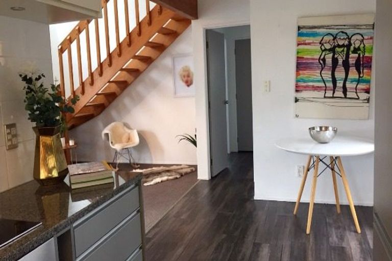 Photo of property in 2/2 Valecrest Place, Bayview, Auckland, 0629