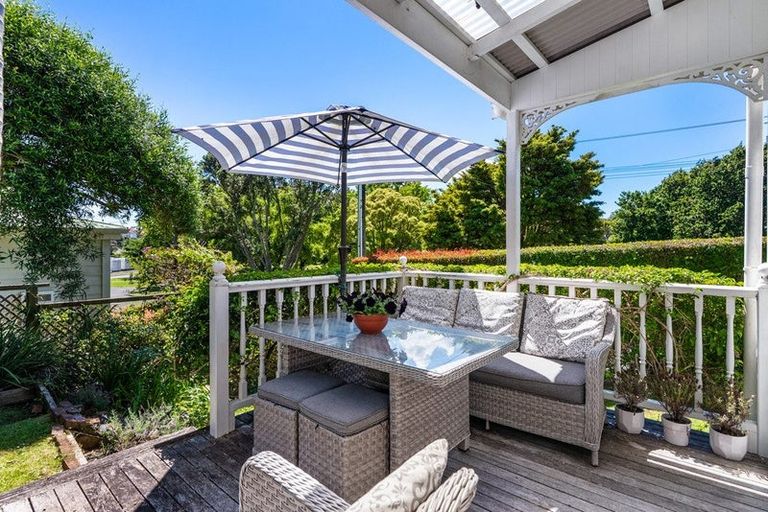 Photo of property in 31 Shoal Bay Road, Devonport, Auckland, 0624