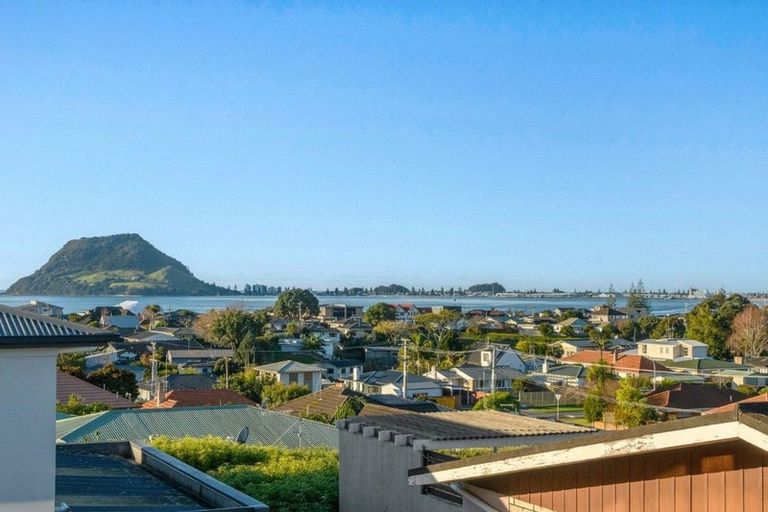Photo of property in 9b Tirinui Crest Road, Otumoetai, Tauranga, 3110