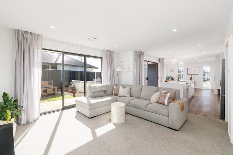 Photo of property in 13 Stackwood Avenue, Woodend, 7610