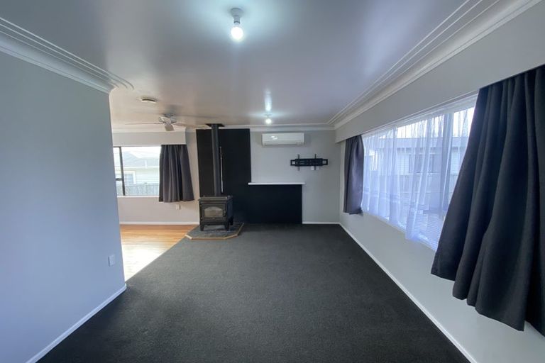 Photo of property in 25 Lawrie Avenue, Pukekohe, 2120