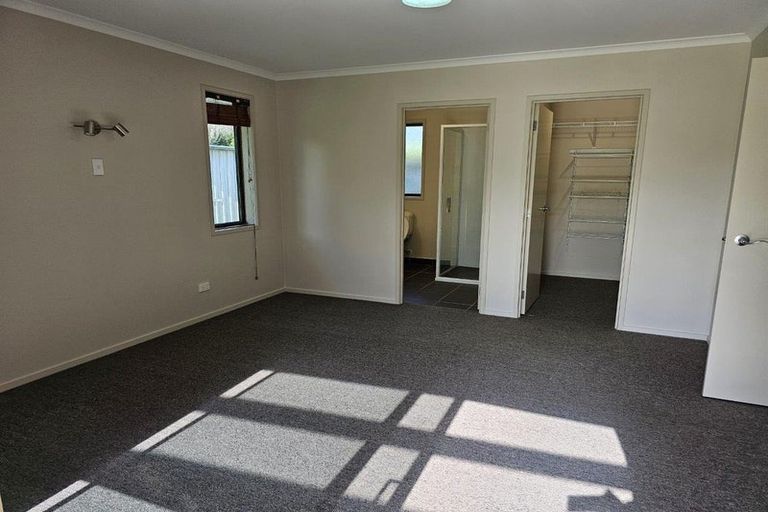 Photo of property in 85 Saint James Drive, Huntington, Hamilton, 3210