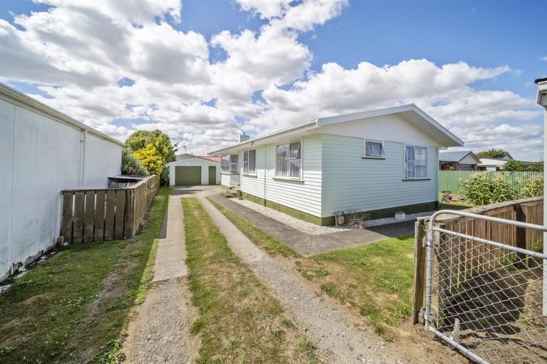 Photo of property in 20 Surrey Street, Linwood, Christchurch, 8062