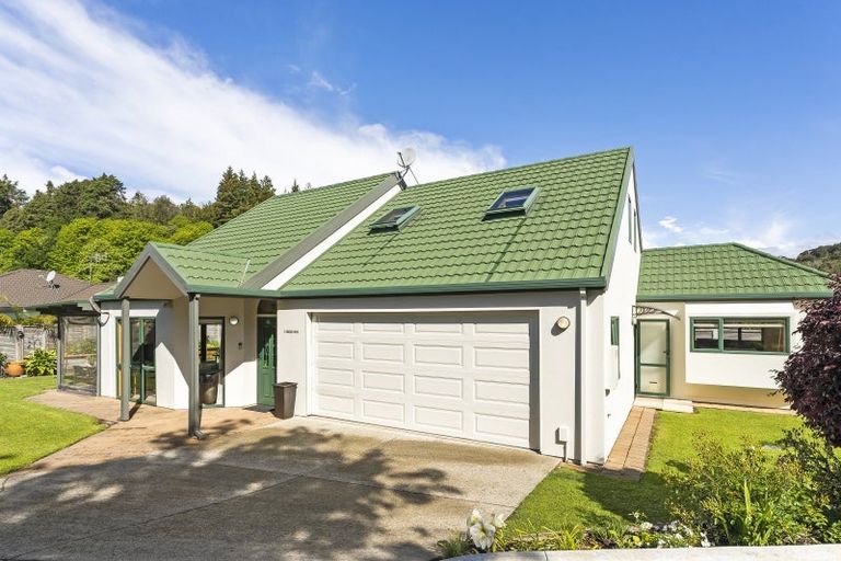 Photo of property in 1 Orchid Rise, Whakatane, 3120