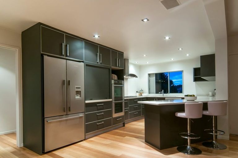 Photo of property in 29 Hollyhock Place, Browns Bay, Auckland, 0630