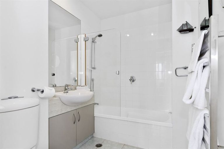 Photo of property in 12/12 Maunganui Road, Mount Maunganui, 3116