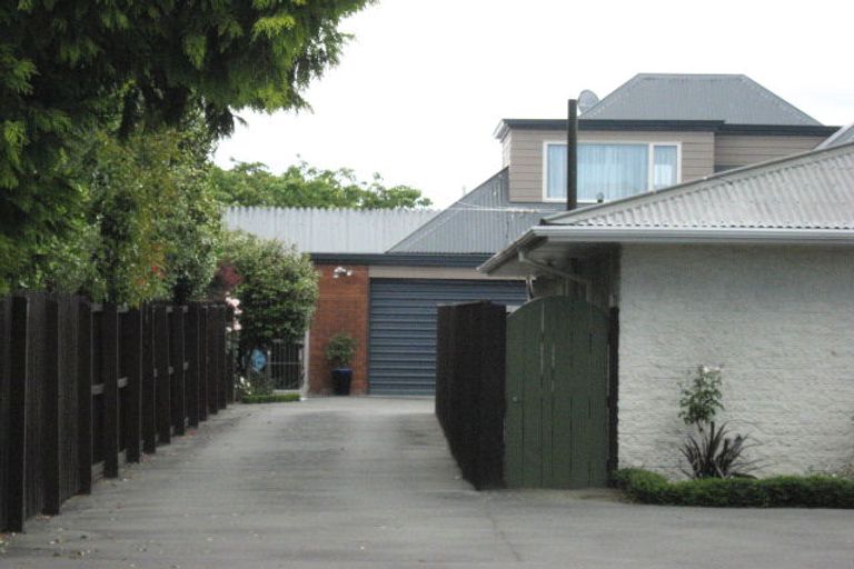 Photo of property in 303 Withells Road, Avonhead, Christchurch, 8042