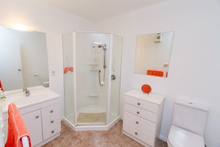 Photo of property in 46 The Masthead, Whitby, Porirua, 5024