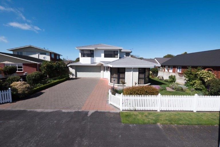 Photo of property in 12 Murdoch Street, Hawera, 4610