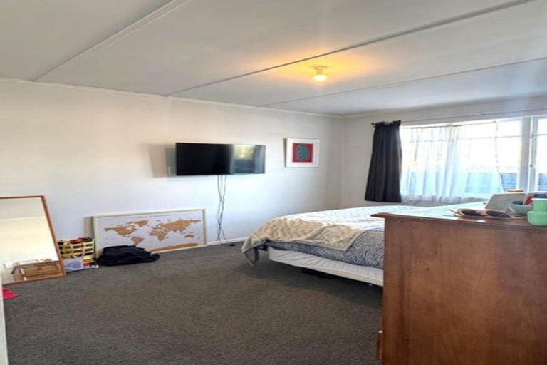Photo of property in 124 Harlech Street, Mayfair, Hastings, 4122