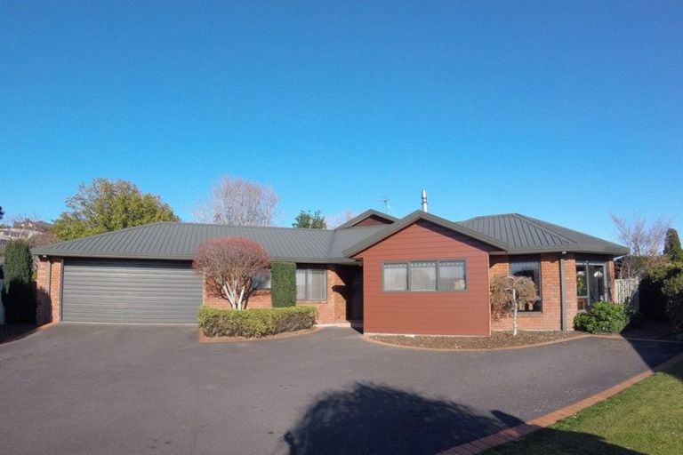 Photo of property in 6a Ashmore Drive, Frankleigh Park, New Plymouth, 4310