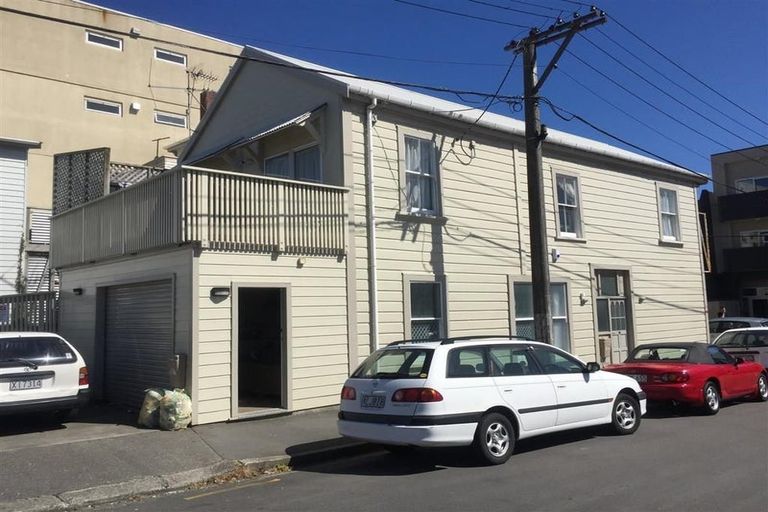 Photo of property in 7 Douglas Street, Mount Cook, Wellington, 6021