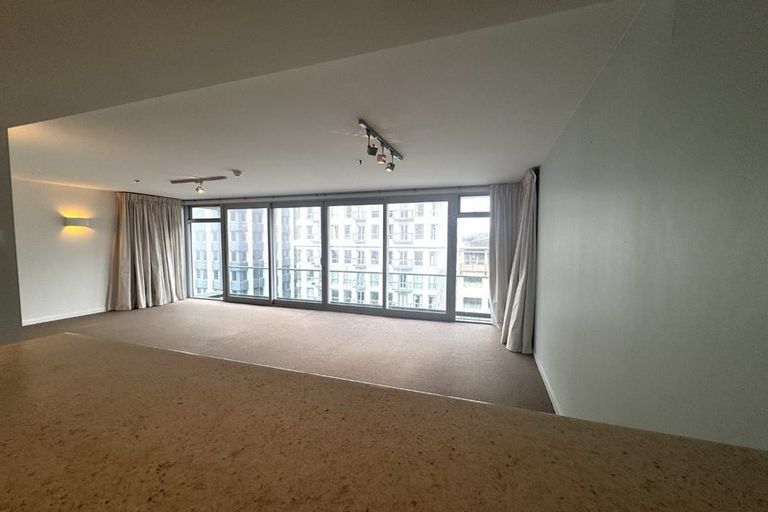 Photo of property in Montreaux Apartments, 9c/164 The Terrace, Wellington Central, Wellington, 6011