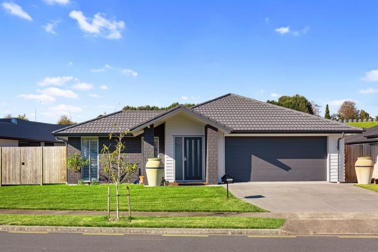 Photo of property in 120 Whakaturou Crescent, Pyes Pa, Tauranga, 3112