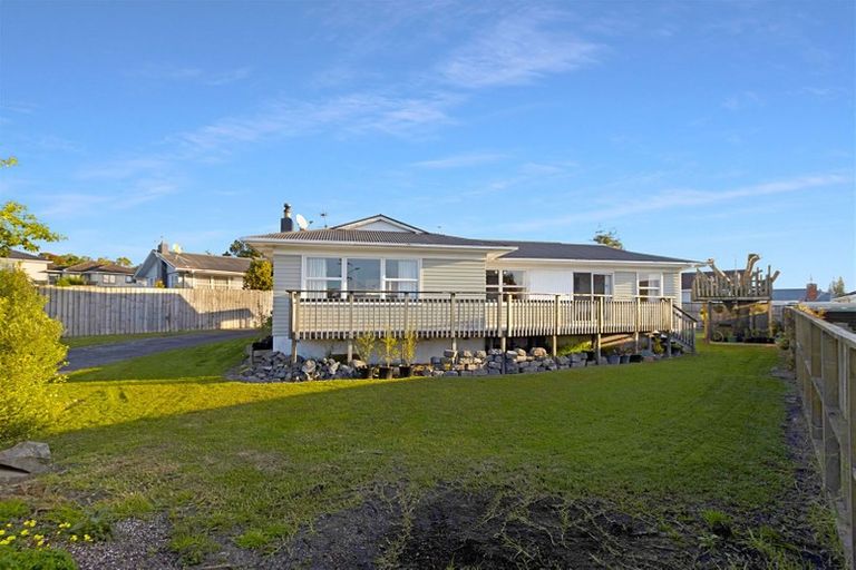 Photo of property in 1 Ranui Avenue, Ranui, Auckland, 0612
