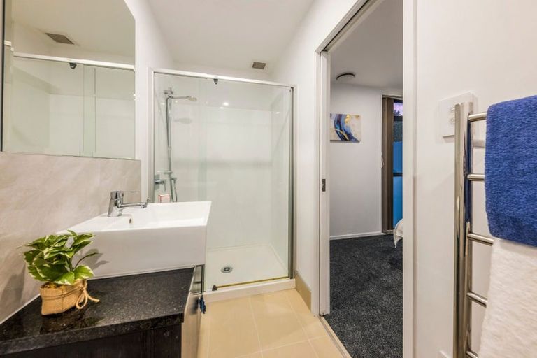 Photo of property in 2/182 Flat Bush School Road, Flat Bush, Auckland, 2019