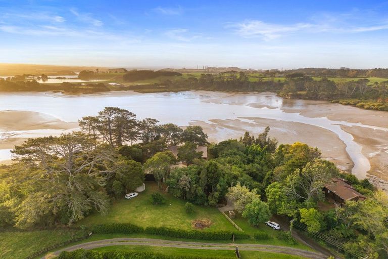 Photo of property in 115 Waitangi Falls Road, Glenbrook, Waiuku, 2681