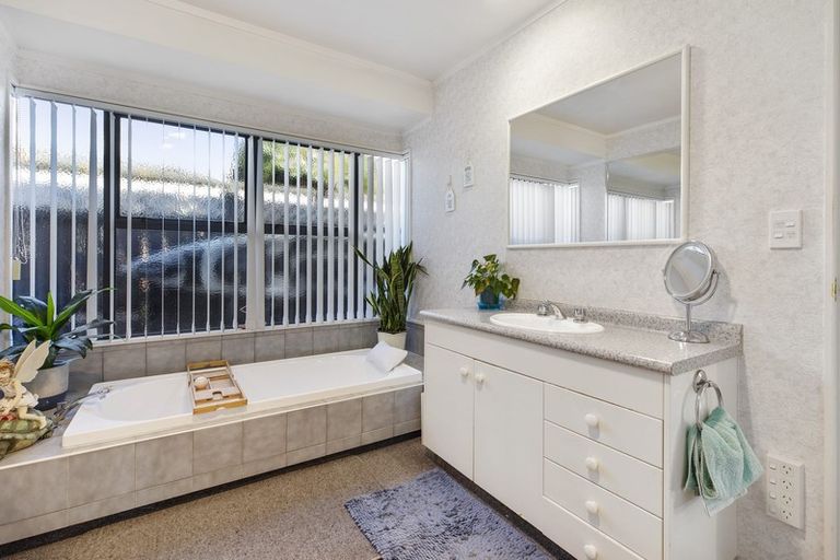 Photo of property in 66b Russley Drive, Mount Maunganui, 3116