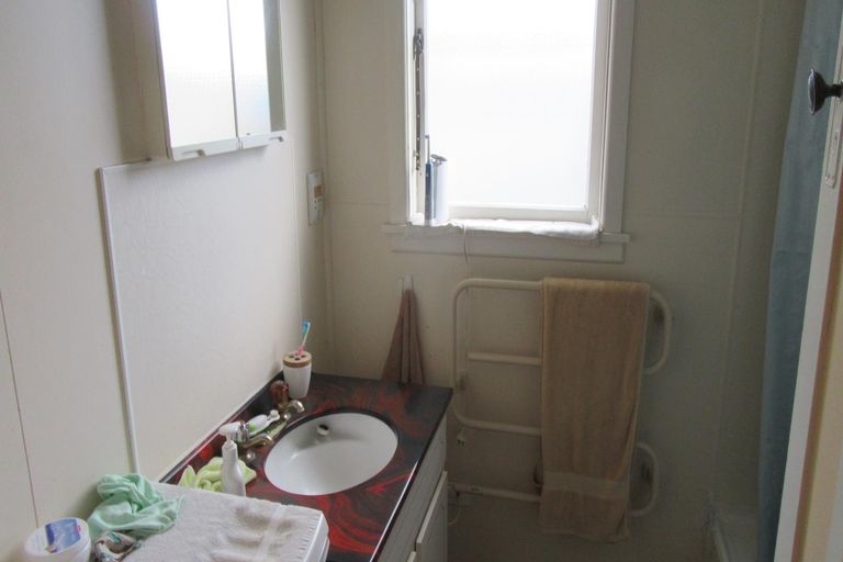 Photo of property in 14 Hughes Street, Waimate, 7924