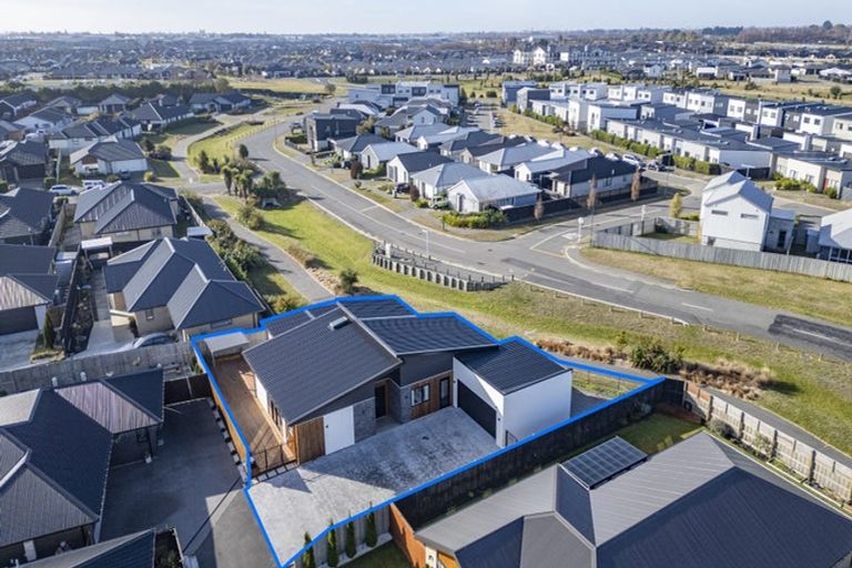 Photo of property in 7 Dianthus Place, Wigram, Christchurch, 8025