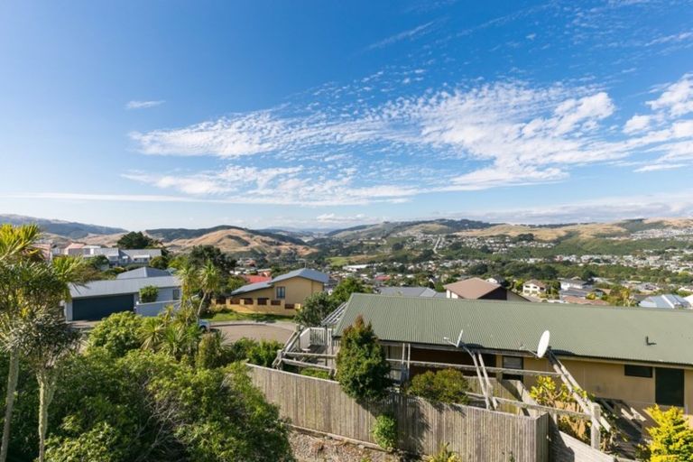 Photo of property in 4 Atamira Close, Churton Park, Wellington, 6037