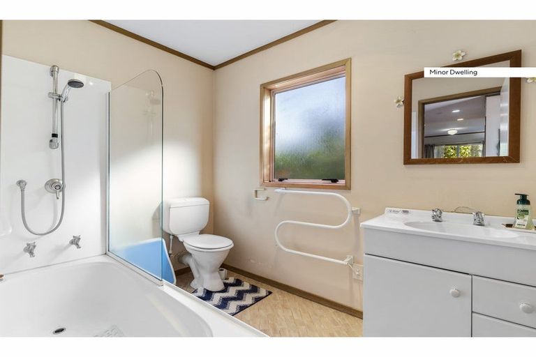 Photo of property in 10 Lloyd Avenue, Papatoetoe, Auckland, 2025