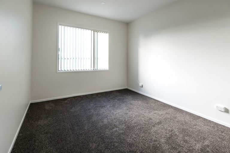 Photo of property in 61 Hayfield Way, Karaka, Papakura, 2113