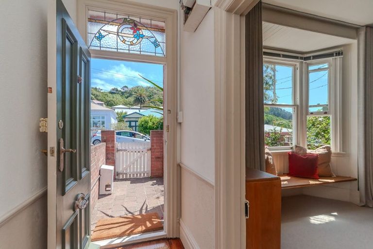 Photo of property in 355 Adelaide Road, Newtown, Wellington, 6021