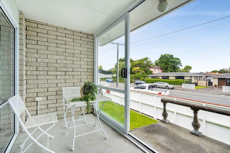 Photo of property in 80 Tukapa Street, Westown, New Plymouth, 4310