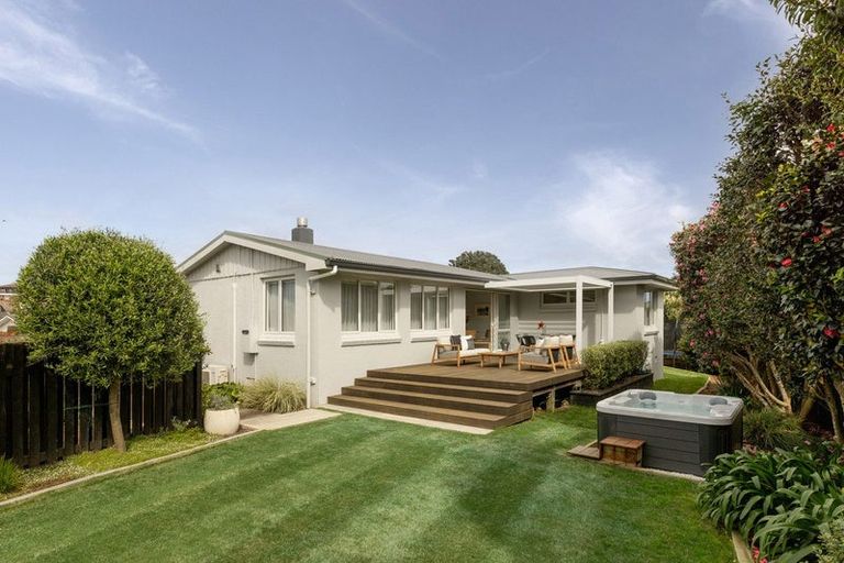 Photo of property in 13 Tupaea Place, Otumoetai, Tauranga, 3110