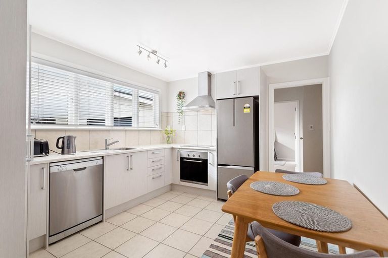 Photo of property in 699 Te Atatu Road, Te Atatu Peninsula, Auckland, 0610