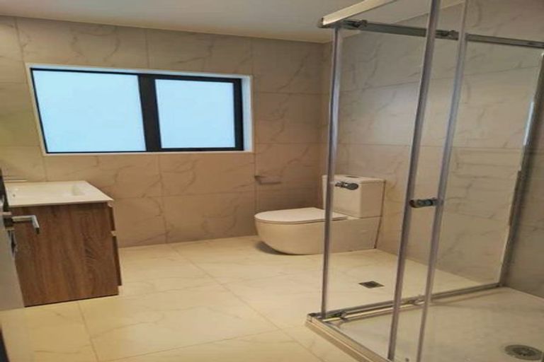 Photo of property in 30 Auranga Drive, Karaka, 2113