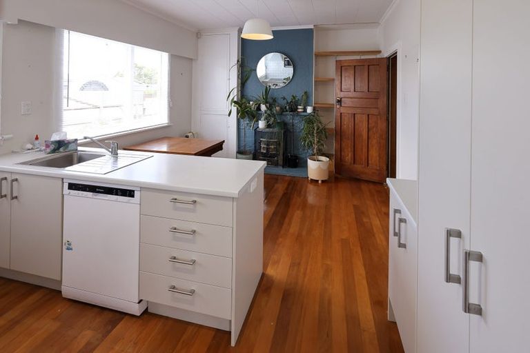 Photo of property in 32 Croydon Street, Sydenham, Christchurch, 8023
