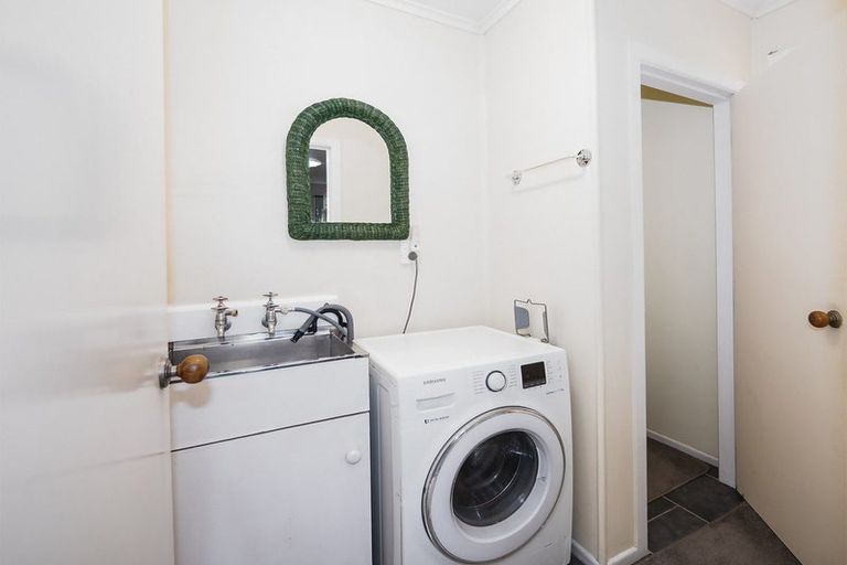 Photo of property in 55 Kings Road, Paihia, 0200