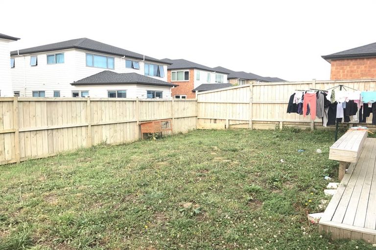 Photo of property in 17 Carrickdawson Drive, Flat Bush, Auckland, 2019