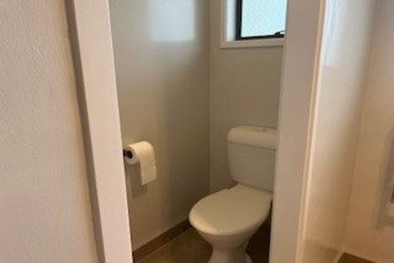 Photo of property in 40c/1 West Coast Road, Glen Eden, Auckland, 0602