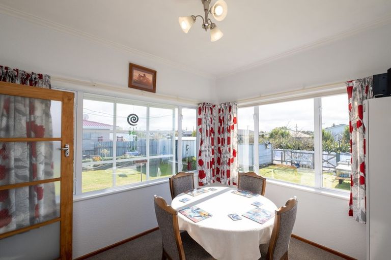 Photo of property in 86 Broadway, Stratford, 4332